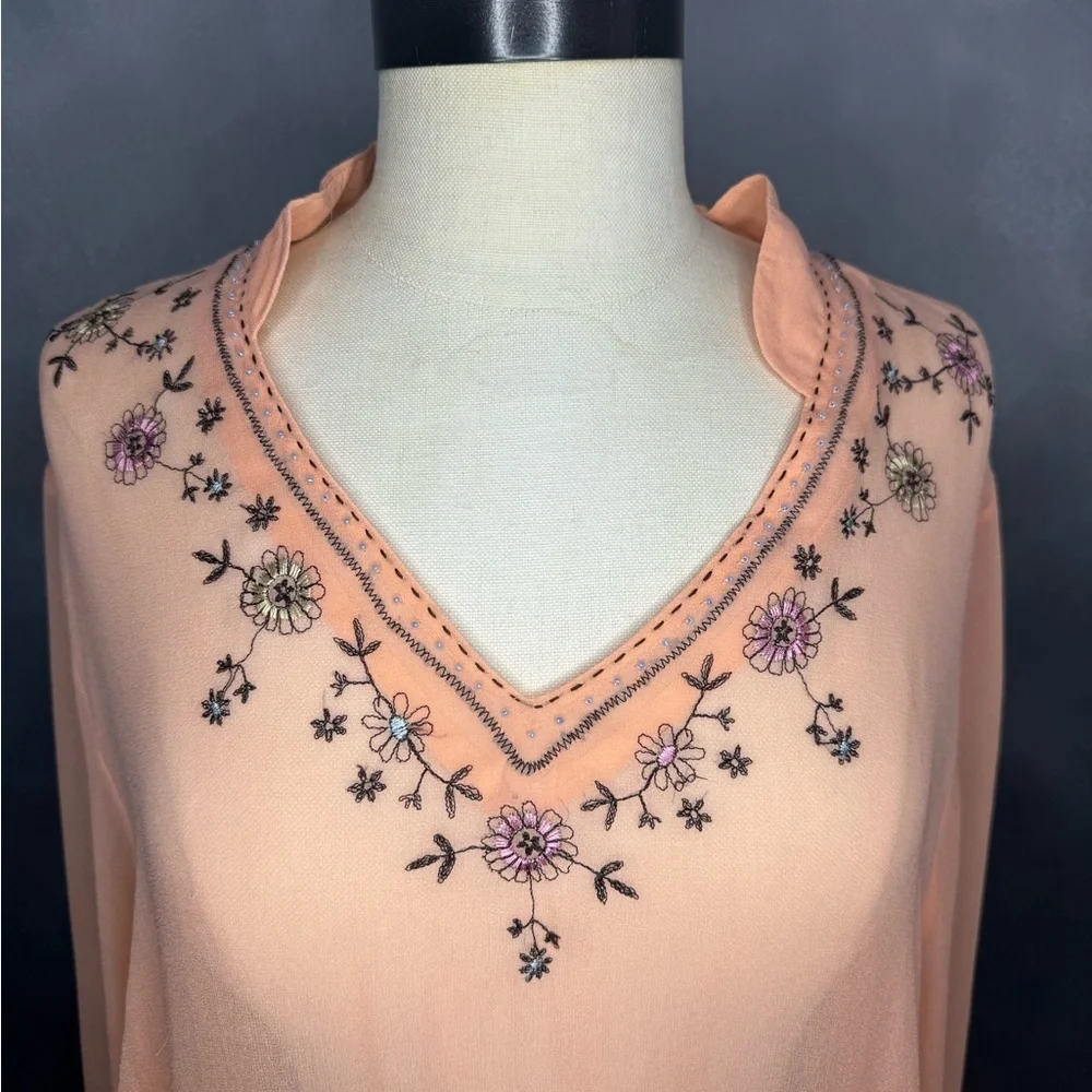 🌸 Tess Studio 100% Silk Embroidered Blouse – Size 16 🌸 - Picture 2 of 10